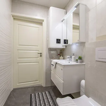 Butas V3 Apartamentai