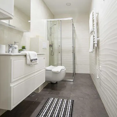 Apartment V3 Apartamentai *